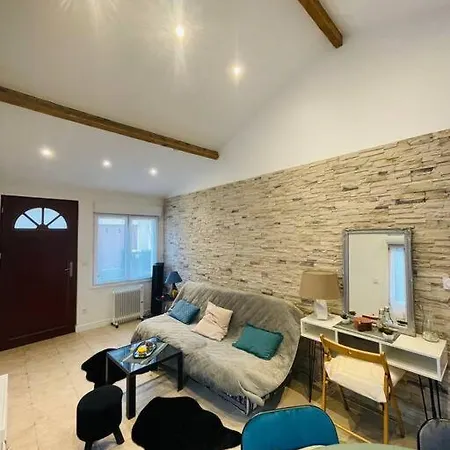 Shelter Apartament *